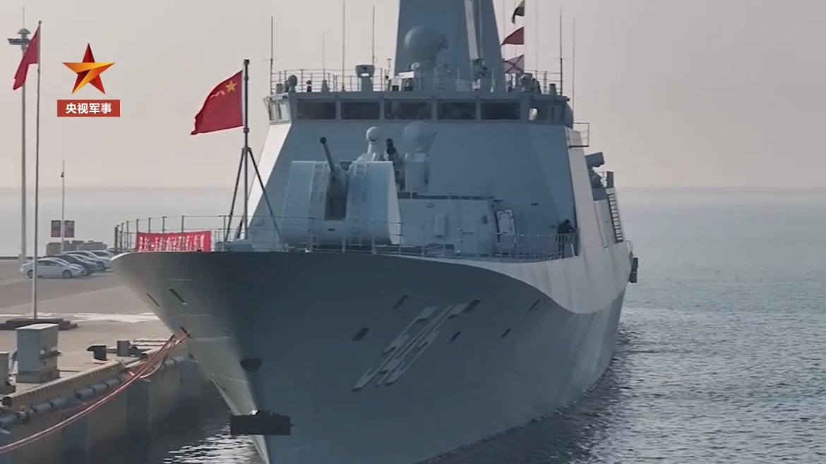 漯河艦交接入列，海軍力量新篇章啟航