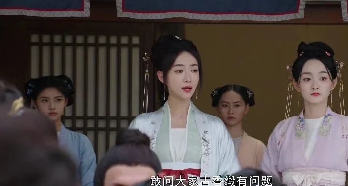 替身女演員受傷事件曝光，劇組致歉背后的影視制作責(zé)任與透明之道