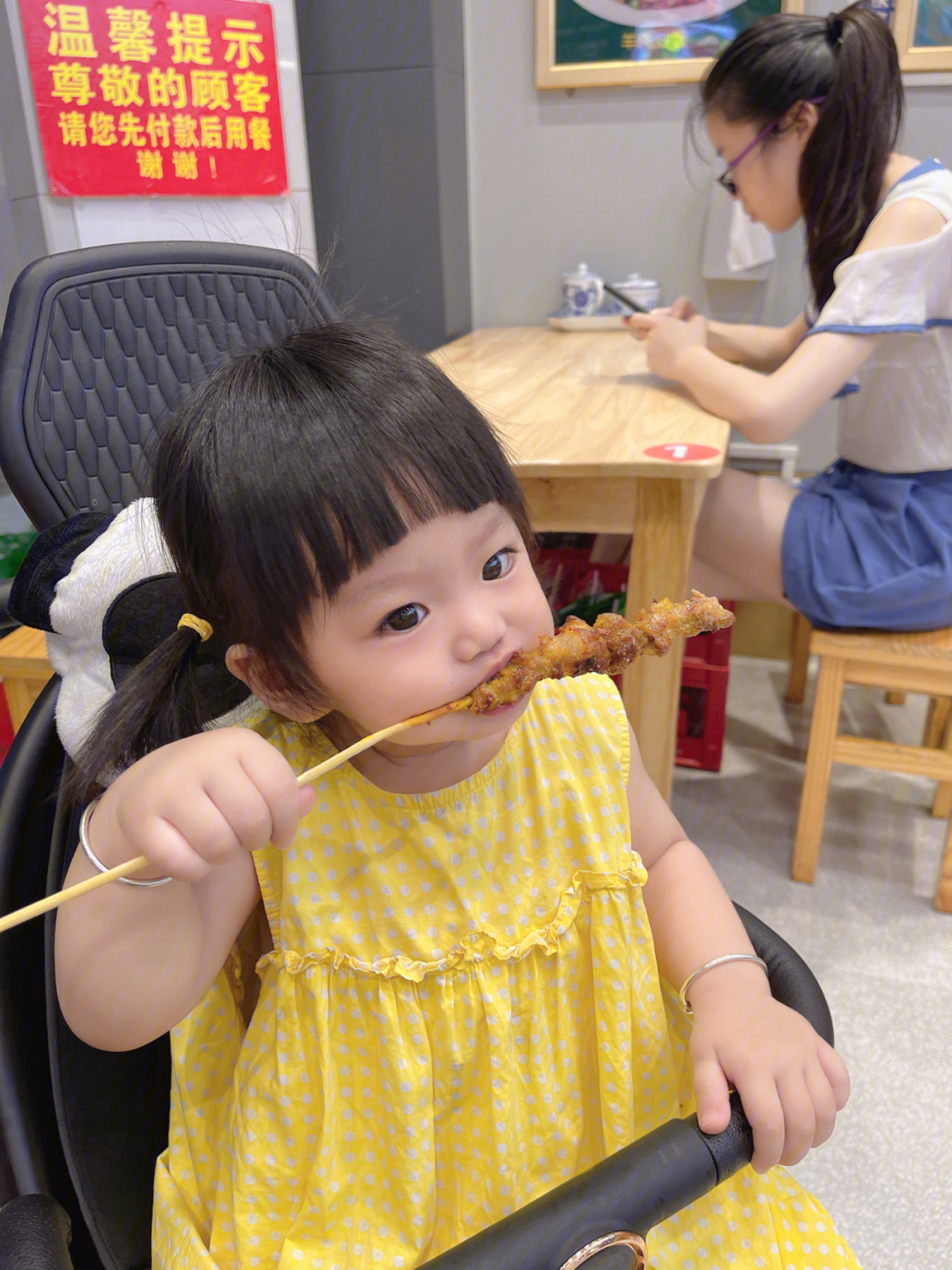 兩歲女孩食量驚人，成長背后的秘密與挑戰(zhàn)，體重飆升背后的驚人成長與挑戰(zhàn)