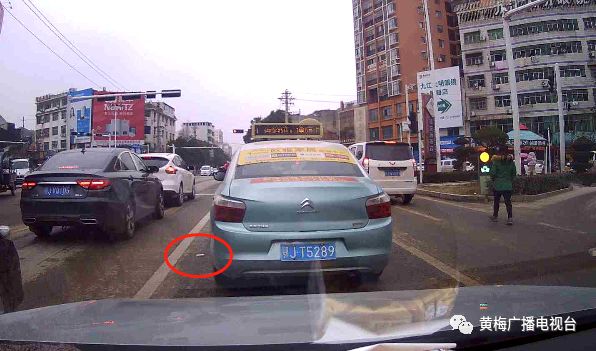 男子跨省舉報(bào)車窗拋物遭遇兌現(xiàn)難題，獎(jiǎng)金縮水背后的爭議與看法